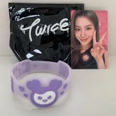 TWICE THIS IS FOR ランダム蓄光ラバーバンド　特典トレカ　サナ