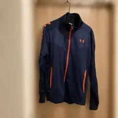 は　UNDER ARMOUR ネイビー ジャケット MD
