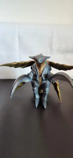 ご依頼品　バジリス　ソフビ　リペイント完成品 2025年最新】バジリス ソフビの人気アイテム - メルカリ