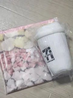 セブンイレブン Happyくじ ぬいぐるみチャーム スムージーフラットポーチ