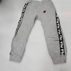 【FILA】サイドロゴ ロングパンツ グレー