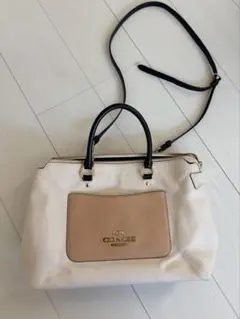 COACH ホワイトレザー ショルダーバッグ