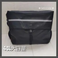 モーブス 28L大容量 メッセンシャーバッグ 未使用 ブラックロゴ mobusのサムネイル
