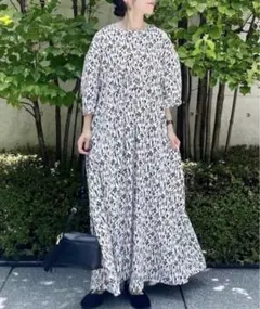 ニコアンド　花柄ロングワンピース