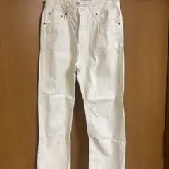 ZARA ホワイト ストレートデニム　38のサムネイル