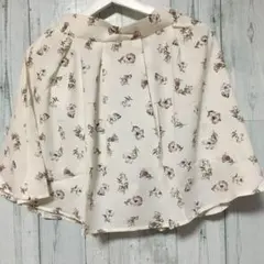 ✨新品タグ付き✨アースミュージック&エコロジー花柄スカパン