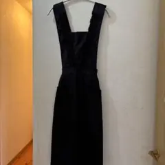 ［新品］ 黒のエプロンのサムネイル