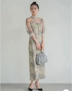 kaene カエン シャイニーレースリボンドレス ベージュのサムネイル
