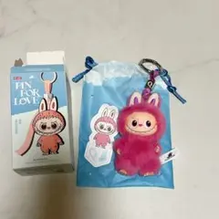 ラブブ THE MONSTER PIN FOR LOVE イニシャル 【Q】