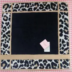 kate spade ♠ヒョウ柄タオルハンカチ