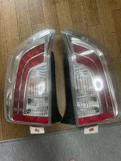 プリウス ZVW30 クリーンテールランプ 両側含む - メルカリ