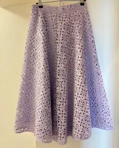 マーキュリーデュオ　春　レース 花柄 フレアスカート 膝丈