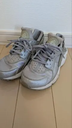 【NIKE】ナイキ エア ハラチ メタリックシルバー 24cm