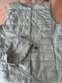ユニクロ　ウルトラライトダウンベスト グレー