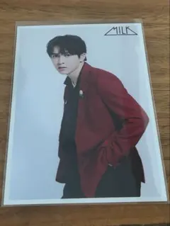 M!LK 吉田仁人 生写真 生誕 赤衣装 ①