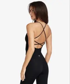 2026年最新】alo yogaブラトップの人気アイテム - メルカリ