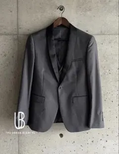 【ほぼ未使用】 The Urban Blanche タキシード