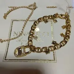 ゴールドチェーンブレスレット ロック付き