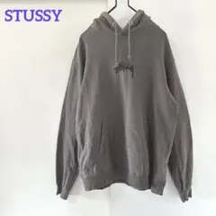 Stussy グレー フード付きパーカー