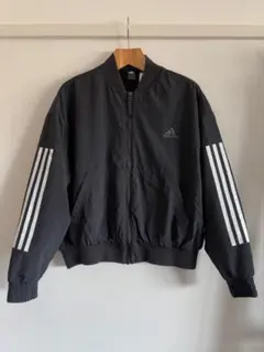 adidas ナイロンジャケット 黒 アディダス ウインドブレーカー ジャケット