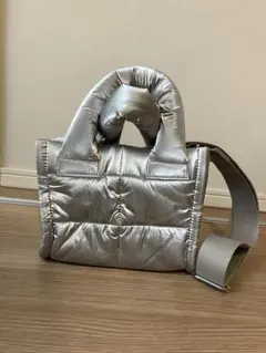 GU シルバー ナイロン パフデザイン ショルダーバッグ