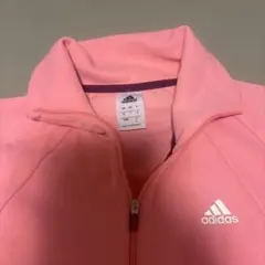 アディダス　スポーツウェア