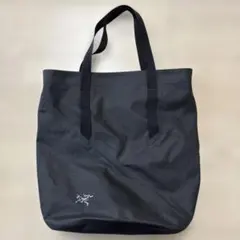Arc'teryx ブラック トートバッグ