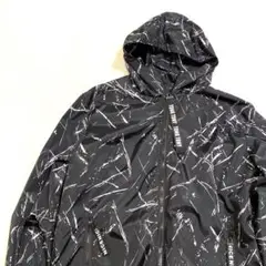 ジップアップナイロンパーカー モノトーン 総柄 Lサイズ相当