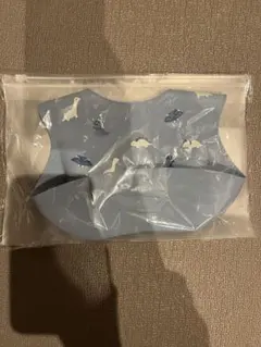 【新品未使用】KEYUCA 恐竜プリント ベビー　エプロン