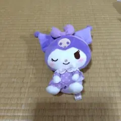 紫色のスカル飾り付きぬいぐるみ