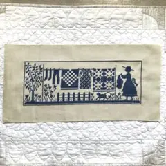 クロスステッチ完成品 ハンドメイド 手作り作品 シルエットモチーフ