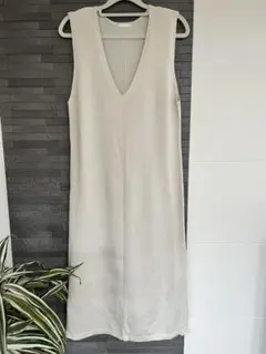 【GU 】ニットベスト ロング丈ワンピース Sサイズ