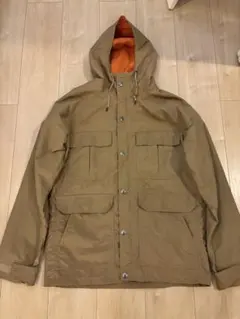 マウンテンパーカー