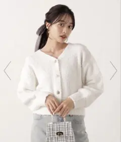 《EDIT COLOGNE》ファンシーヤーンビジューカディガン