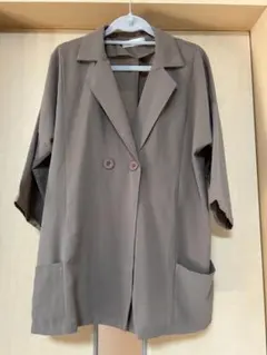 テーラードジャケット