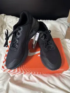 Nike Renew ブラック スニーカー 新品