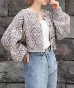 アンドサーチ　幾何学模様 ショート丈　ニットカーディガン　ブラウン　Mサイズ