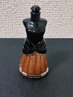 ANNA SUI アナスイ　ネイルカラー　マニュキア　ブラウン　茶色　506のサムネイル