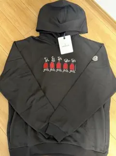 モンクレールのパーカー（国内正規品・XLサイズ）