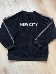 petit main（プティマイン）ベロア袖ラインプルオーバー