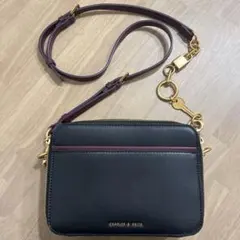 CHARLES & KEITH ショルダーバッグ