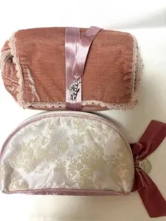 ジルスチュアートポーチ2点セット　クリスマスコフレ　スキンケアトライアルキット