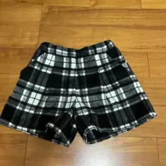 【アー・ヴェ・ヴェ】a.v.v 黒白チェック柄 ショートパンツ130cm