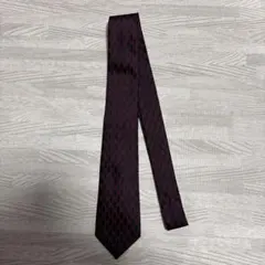 GUCCI ネクタイ ネイビーと赤のダイヤモンドパターン