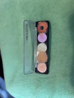MAKE UP FOR EVER カモフラージュクリームパレット　5のサムネイル