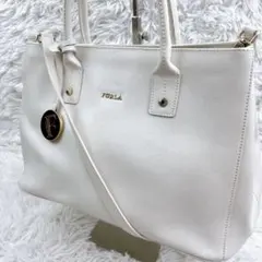 FURLA フルラ トートバッグ ホワイト ショルダーバッグ ２WAＹのサムネイル