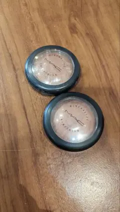 MAC ミネラライズ スキンフィニッシュ ウォームド ライトフラッシュ