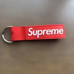 Supreme キーホルダー レッド
