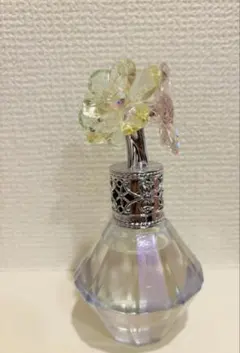 美品JILLSTUART花の形のキャップ付き女性用香水2本セット - メルカリ