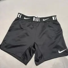 Nike DRI-FIT ⭐︎ショートパンツ